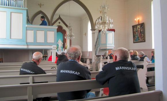 Pilegrimer og mannskap fra