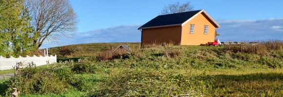Kjellerbua p� avstand.