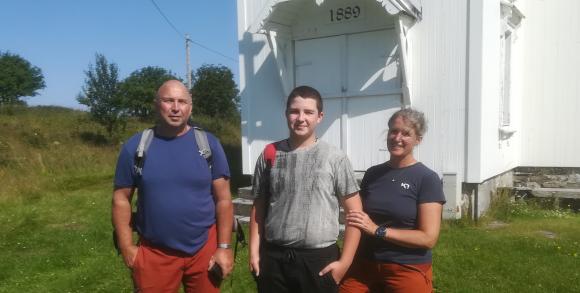 Familien Sandseter fra Malm i Tr�ndelag. Fra venstre Rolf, Konrad og Lill Marit.