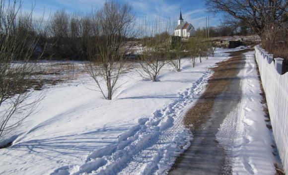 Sn� og is har preget veiene i m�nedsvis.