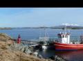Frakting av kaistolper like f�r p�ske 2015.