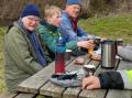 Raking av Hagen april 2025. Kaffe etter dugnad.