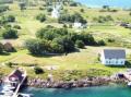 B�ter ved kai og flytebrygge p� kirkes�ndagen.