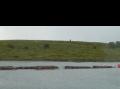 T�mmer slepes gjennom Sk�lv�rsundet.